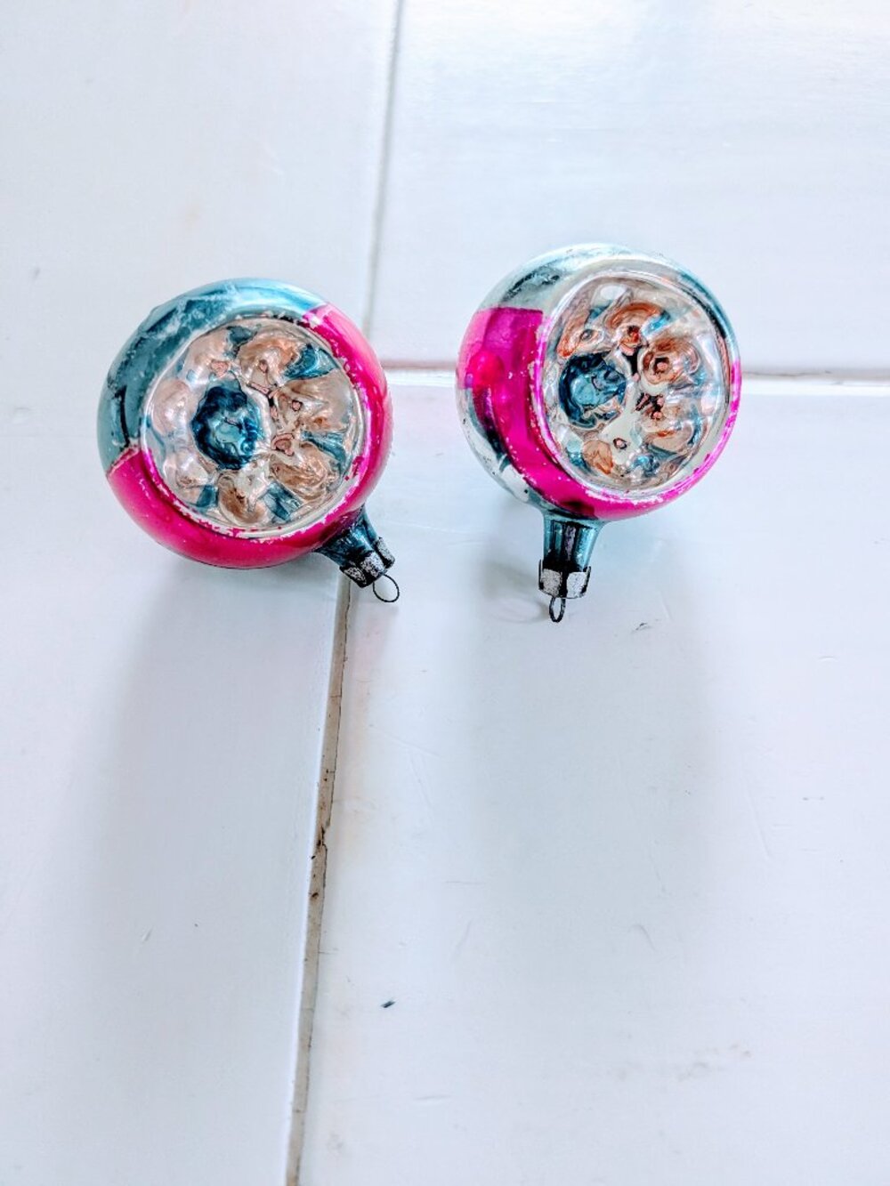 Lot of 2 VTG 1950s Poland Mercury Glass Christmas Ornaments Reflector Pink Blue